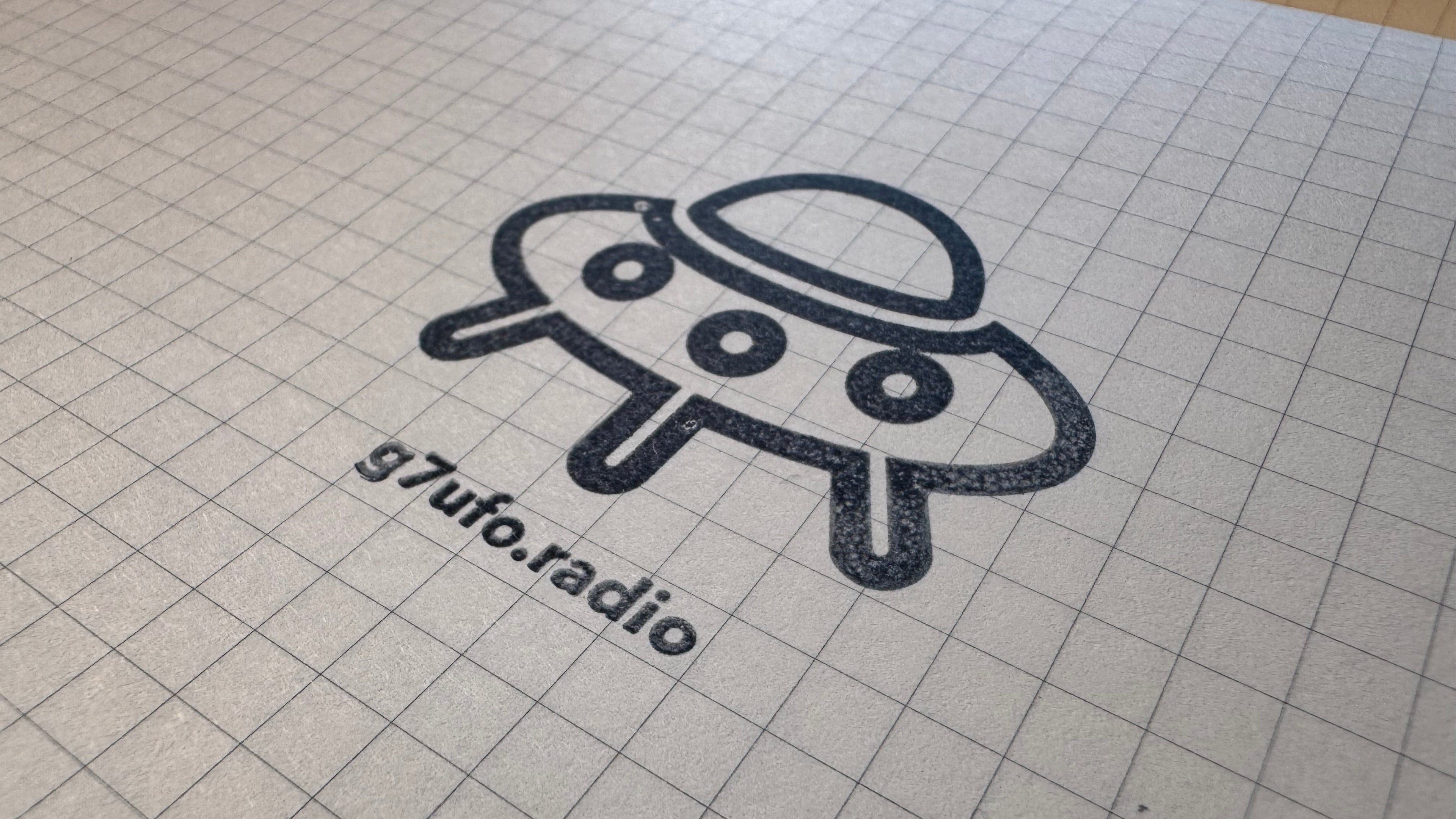 G7UFO logo with 'g7ufo.radio' text on grid paper